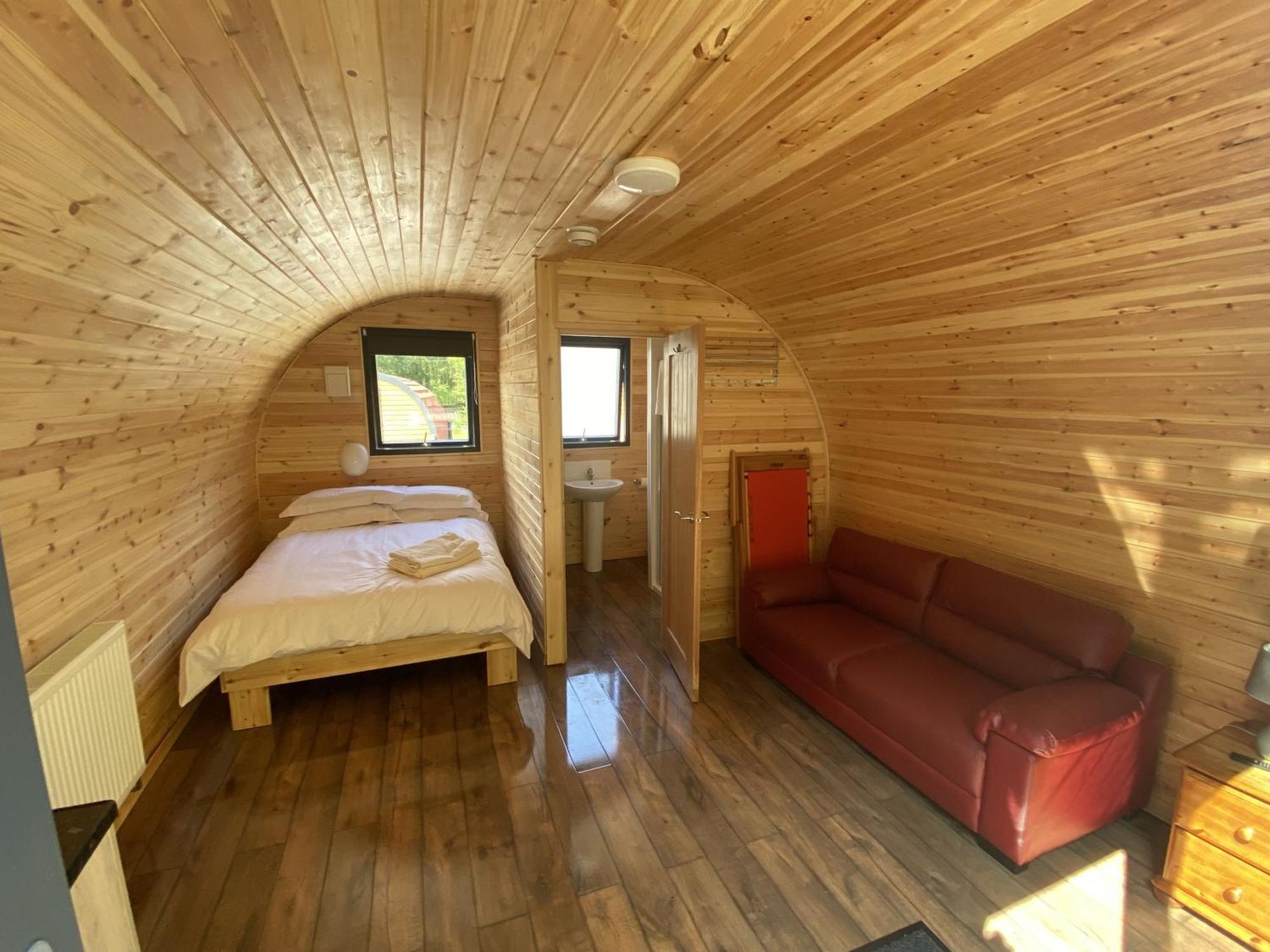 Forest Pod 4 Pet Friendly Villa Neath Luaran gambar